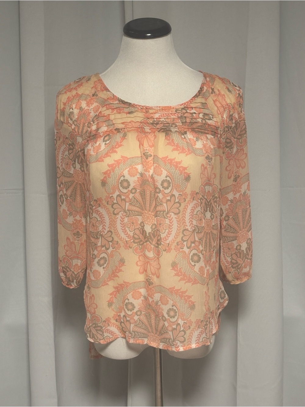 LC Lauren Conrad Peach & Cream Floral Pintuck Peasant Blouse